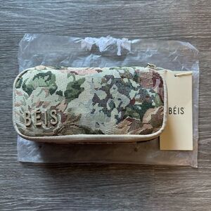 Floral BÉIS Tech Organizer nwt LAST ONE